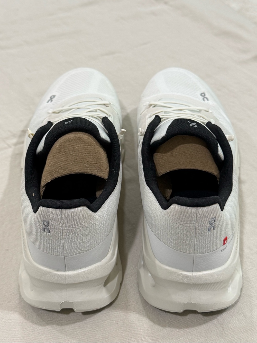 - On Running Cloudtilt Sneaker in Pearl & Ice BT - Picture 10 of 13